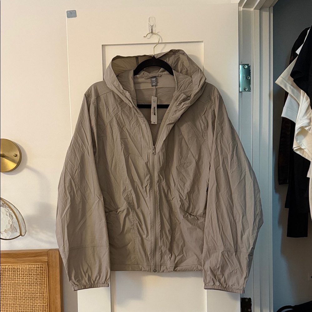 CLEARANCE Joe Fresh Taupe Water Repellent Windbreaker Size Large
